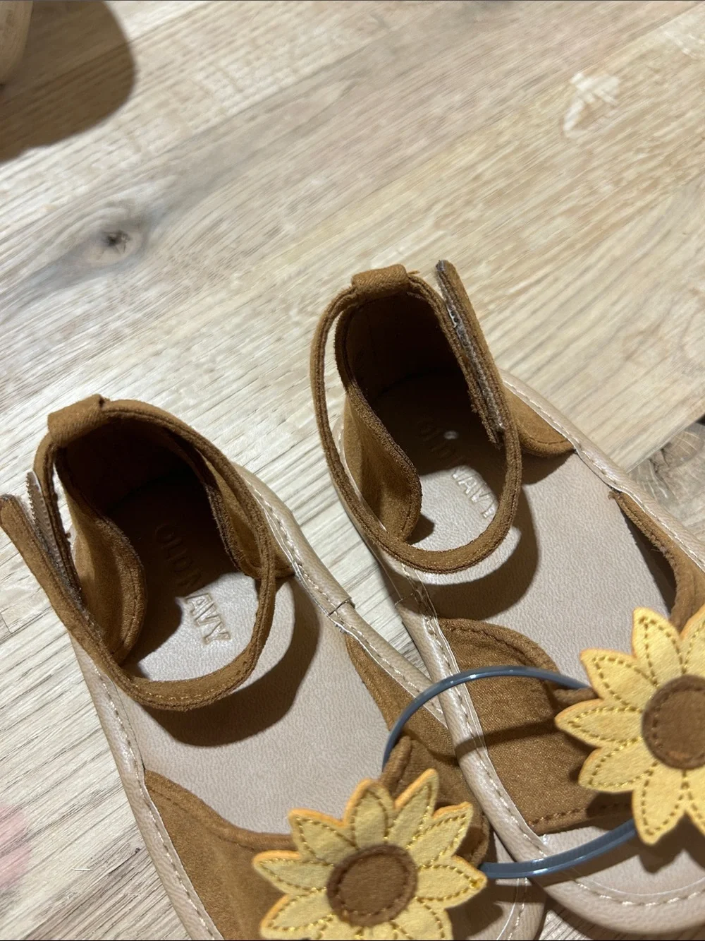 Old Navy Tan and Yellow Sunflower Mary Jane Sandals for Kids